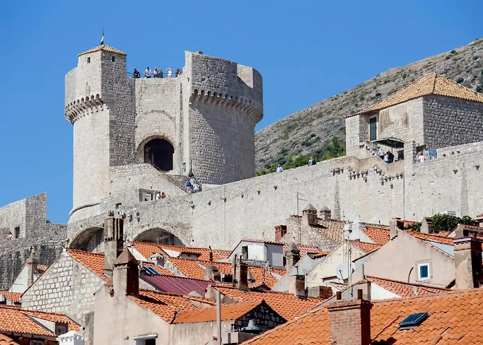 5db بيت ضيافة 4*