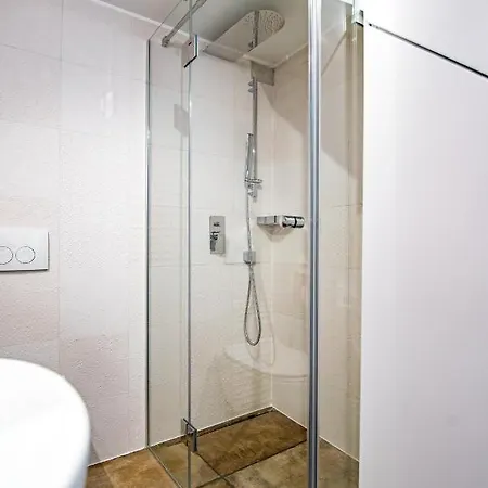 5db Guest house